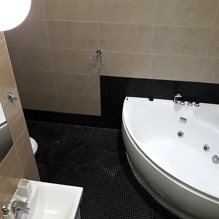 Kreschatik 21 With Terrace 2br Appartamento Kiev