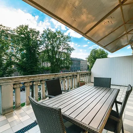 Appartamento Kreschatik 21 With Terrace 2br