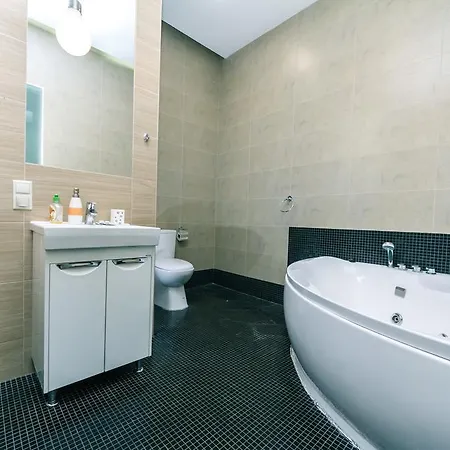 Kreschatik 21 With Terrace 2br Appartamento Kiev