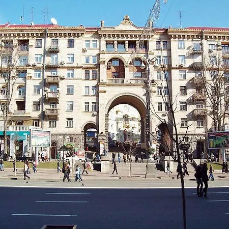Kreschatik 21 With Terrace 2br Appartamento Kiev